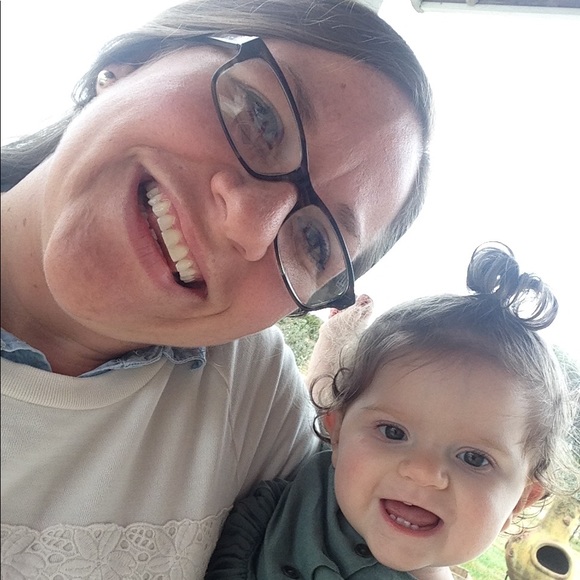 Meet your Posher, Mauri - Picture 1 of 1